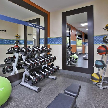 Hampton Inn Commerce/Novi Bagian luar foto