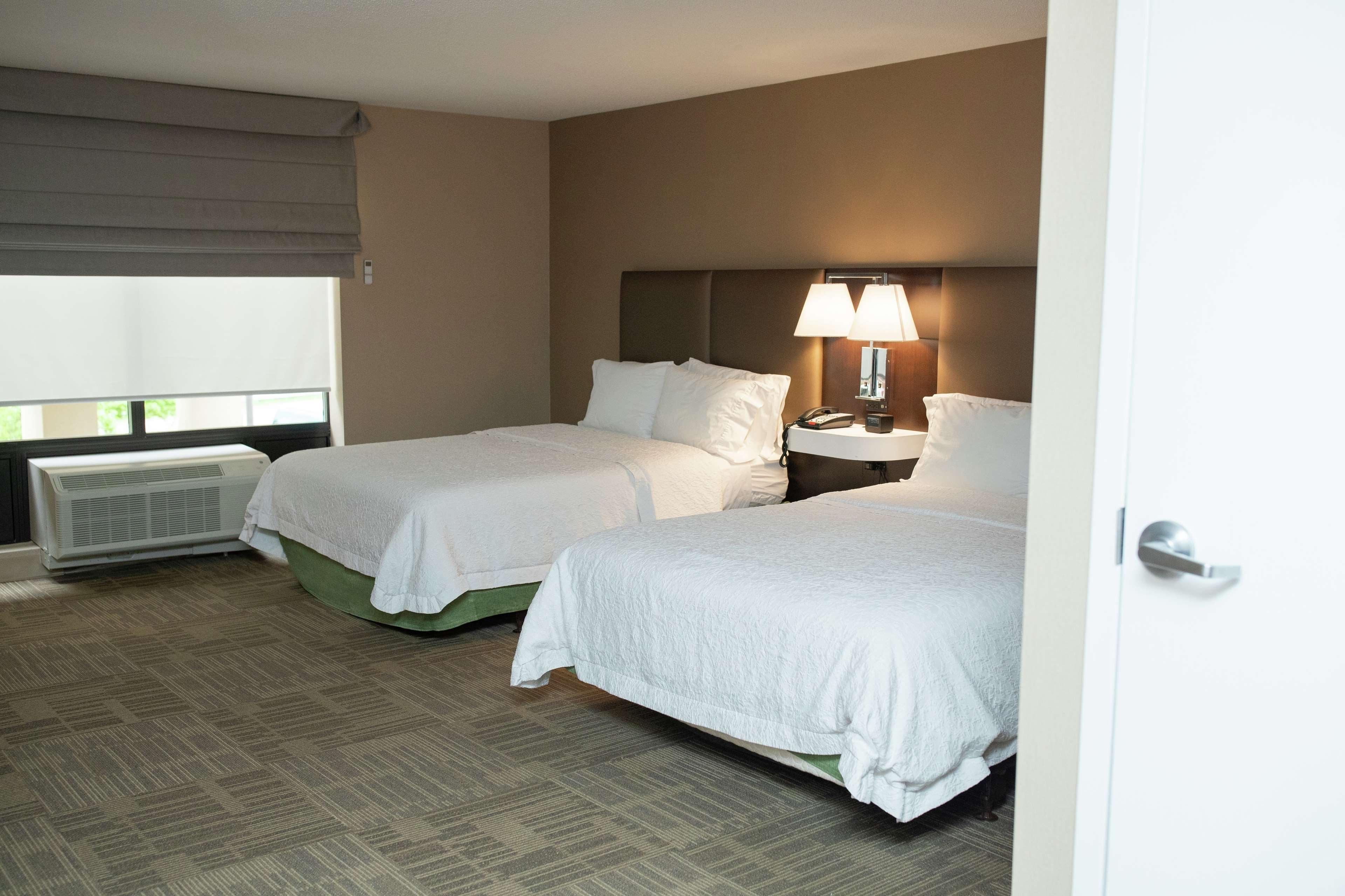 Hampton Inn Commerce/Novi Bagian luar foto