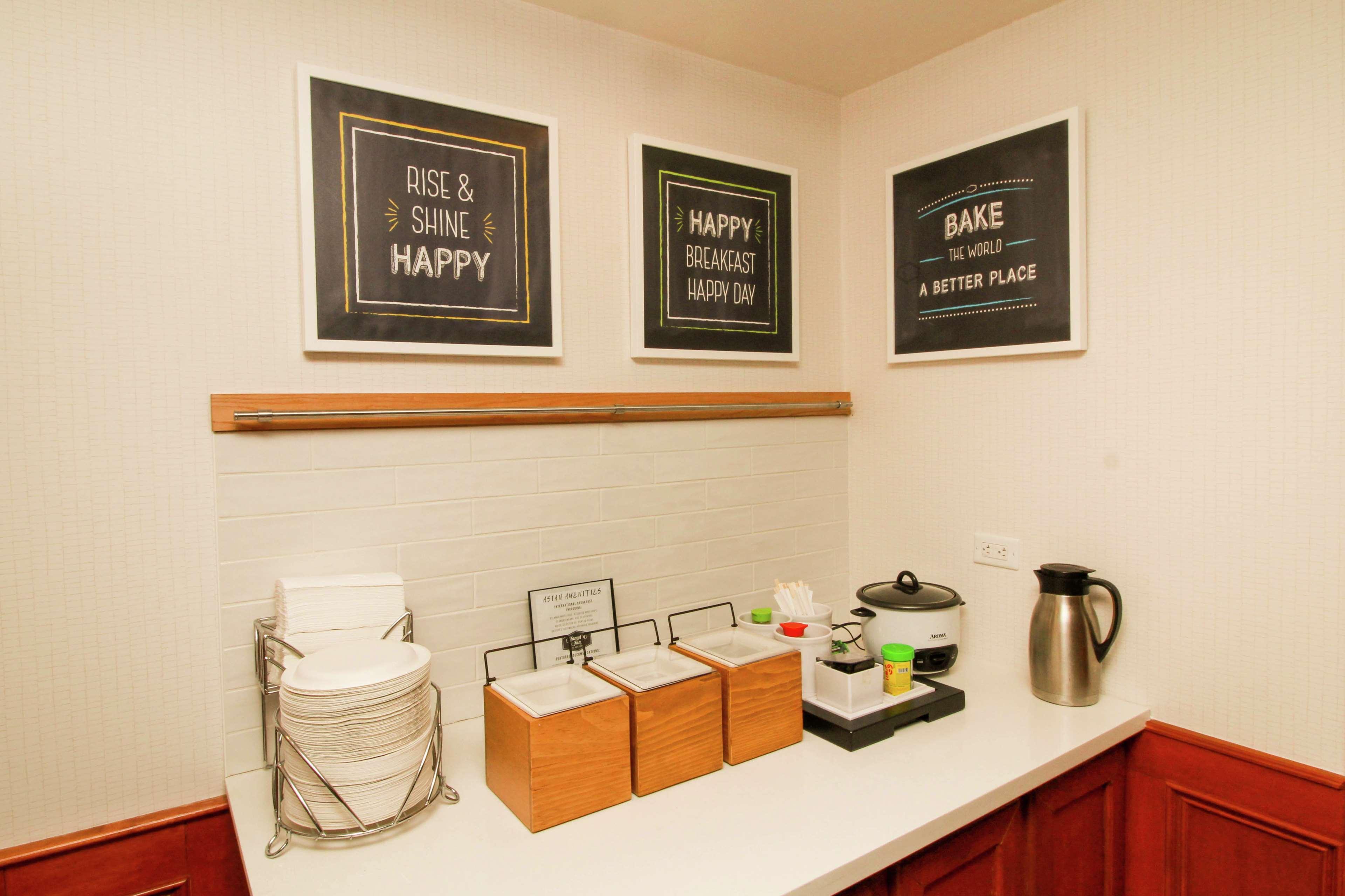 Hampton Inn Commerce/Novi Bagian luar foto