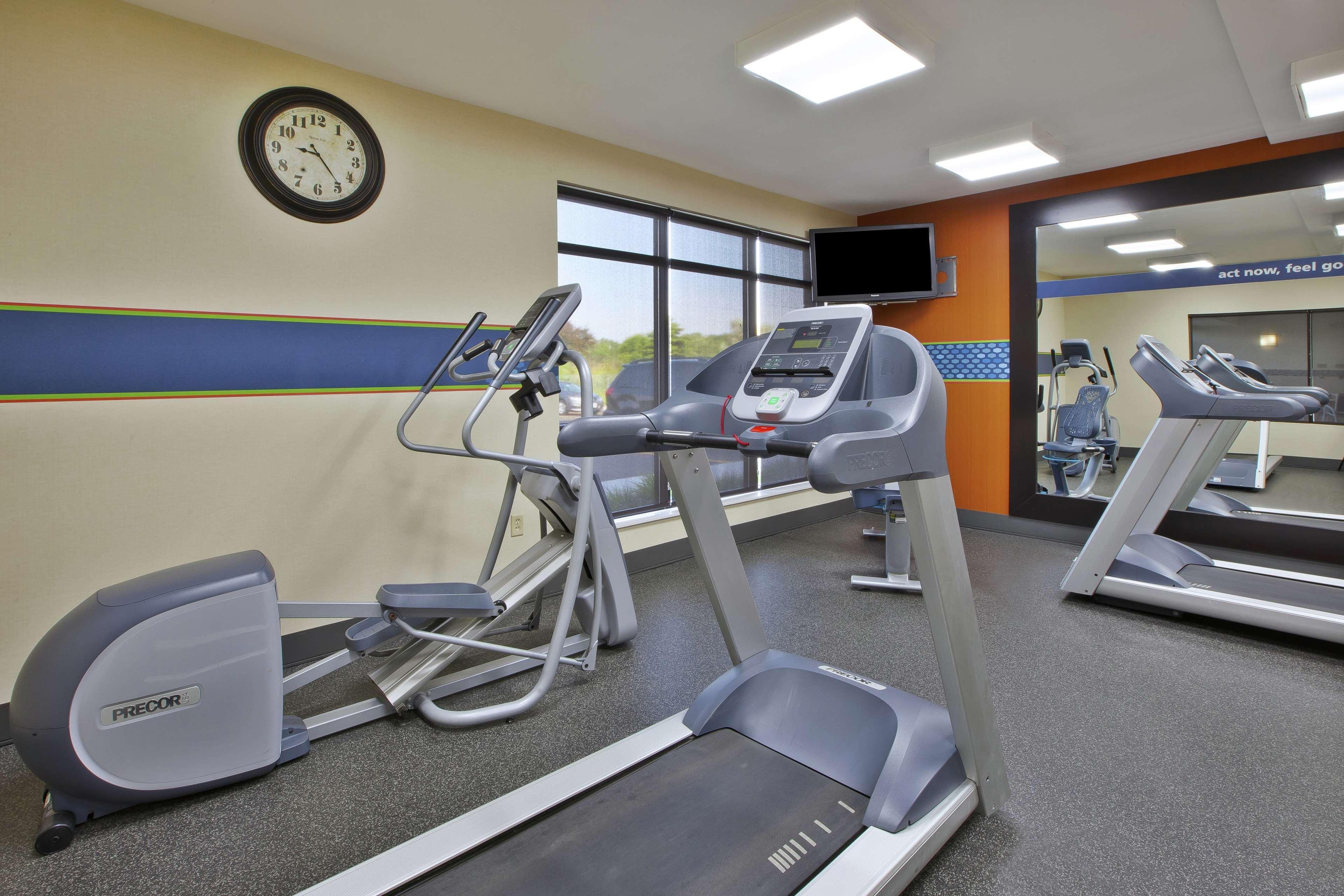 Hampton Inn Commerce/Novi Bagian luar foto