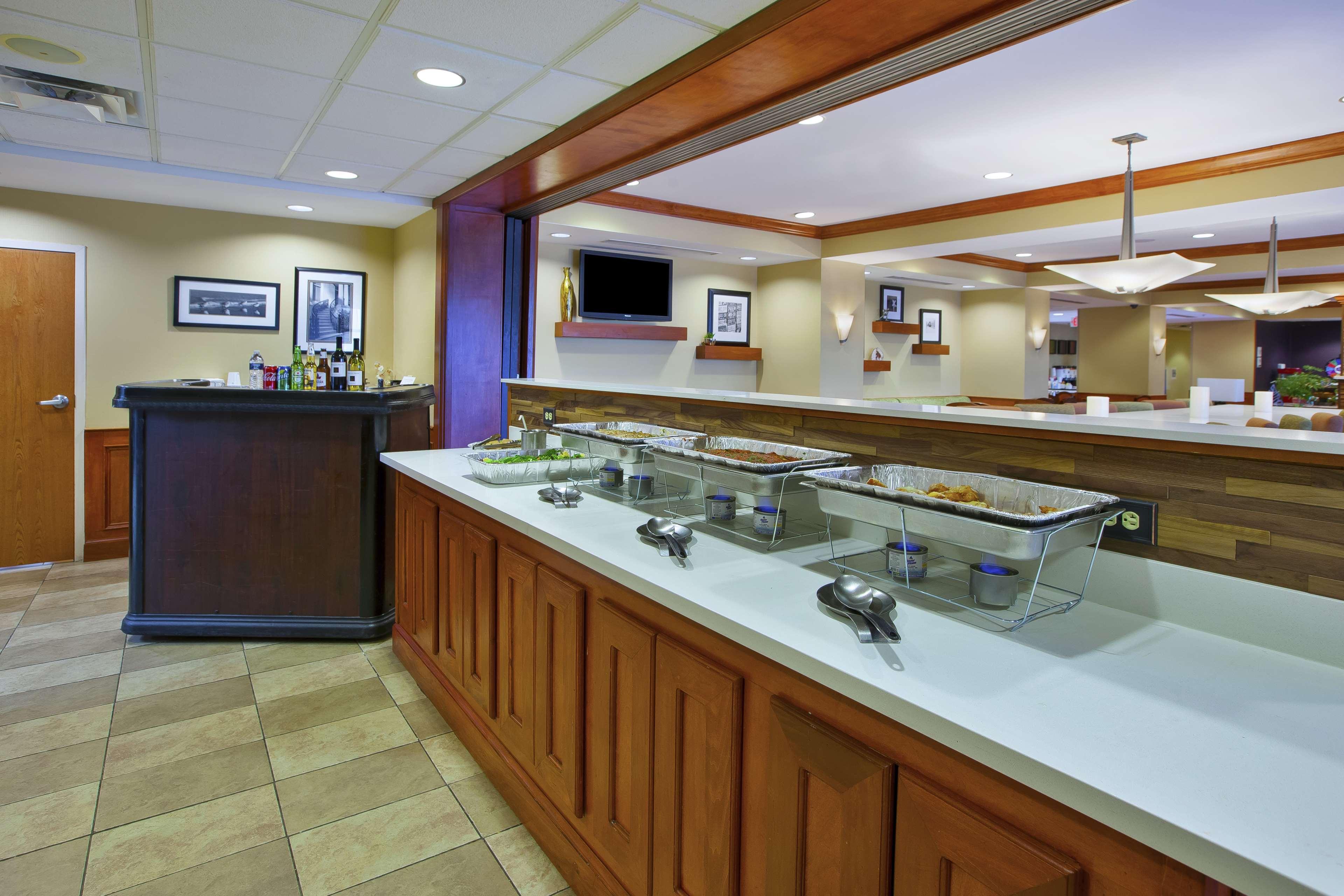Hampton Inn Commerce/Novi Bagian luar foto