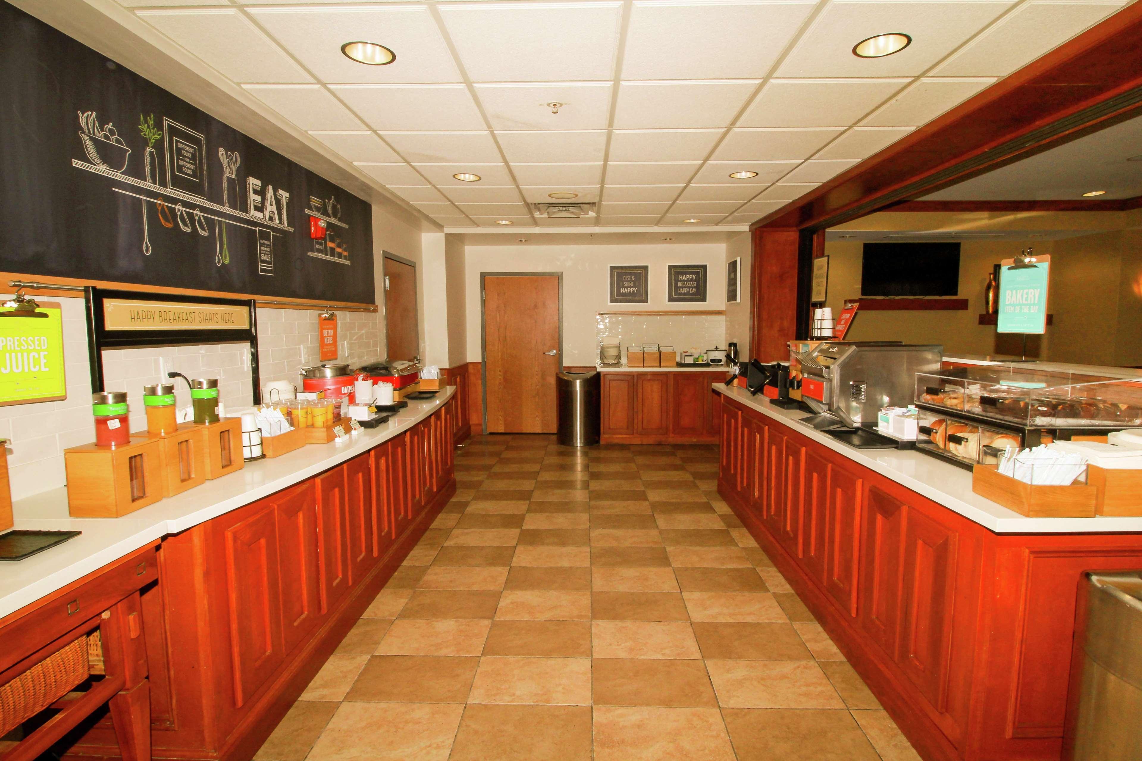 Hampton Inn Commerce/Novi Bagian luar foto
