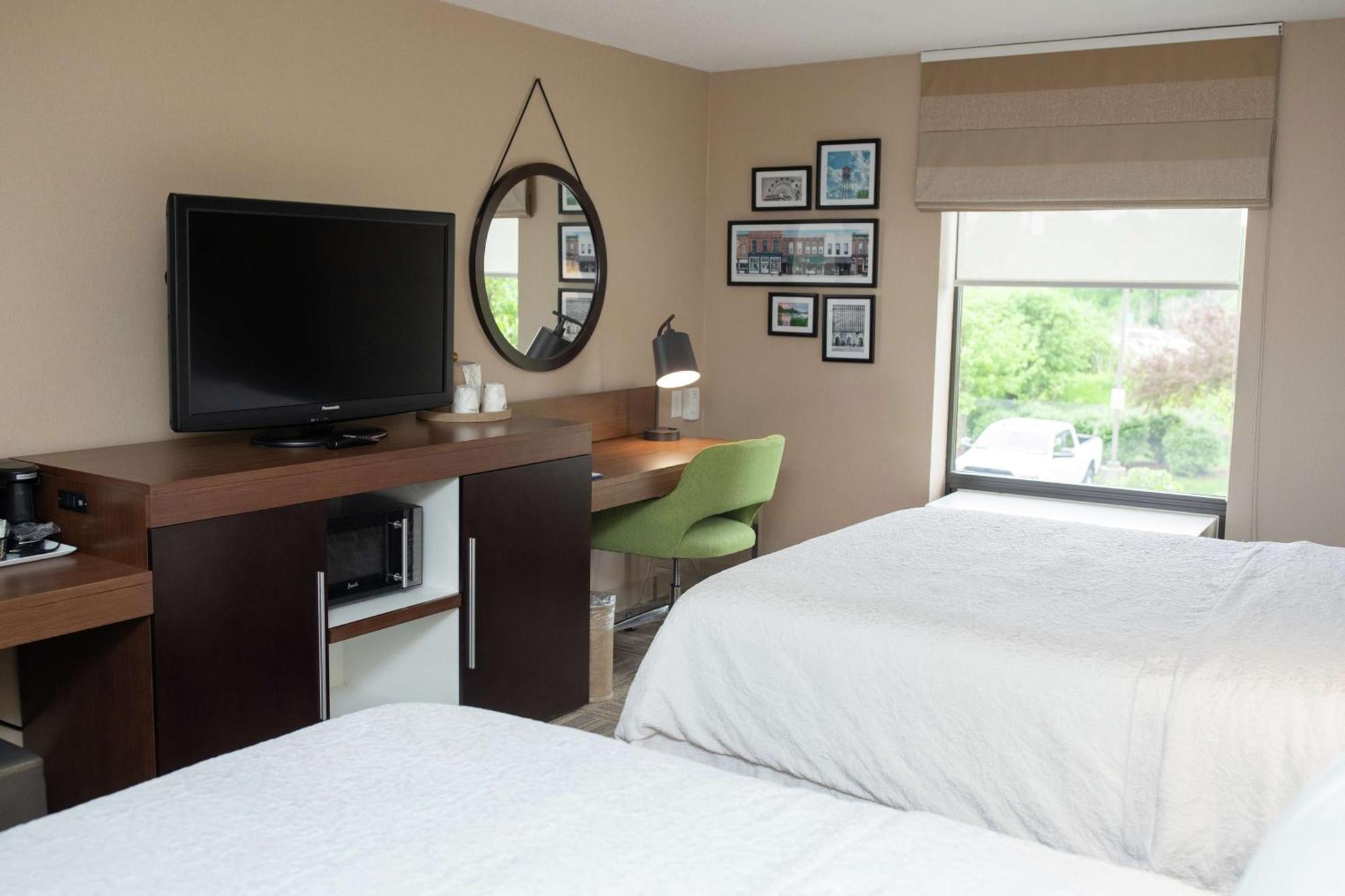 Hampton Inn Commerce/Novi Bagian luar foto