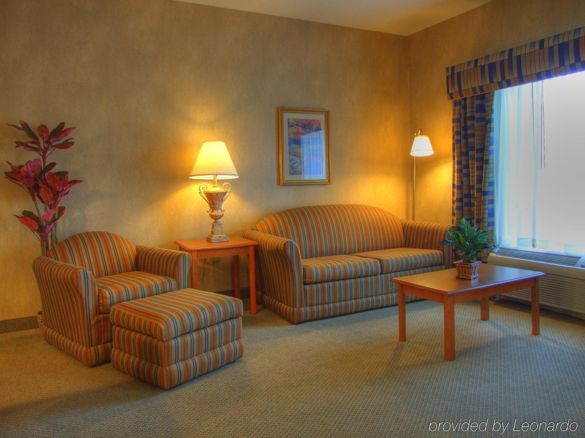 Hampton Inn Commerce/Novi Ruang foto