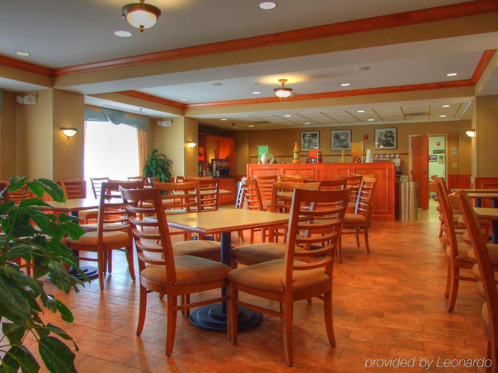 Hampton Inn Commerce/Novi Bagian luar foto